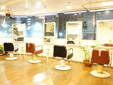 BOW ROOM HAIR MAKE画像